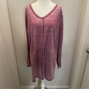 Spenglish Burgundy Distressed V-neck Long Sleeve Tunic Top Women’s Size L